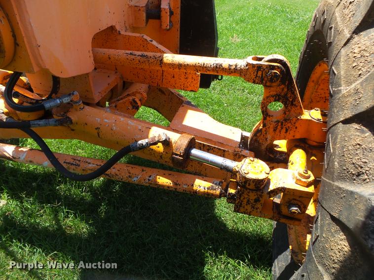 image for item DB7479 Champion 720A Series III motor grader