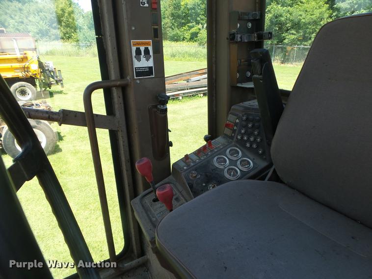 image for item DB7479 Champion 720A Series III motor grader