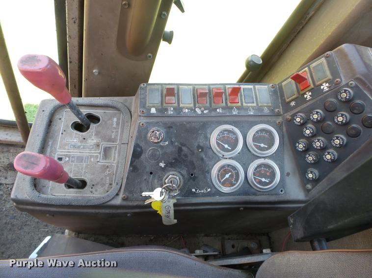 image for item DB7479 Champion 720A Series III motor grader