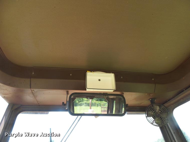 image for item DB7479 Champion 720A Series III motor grader