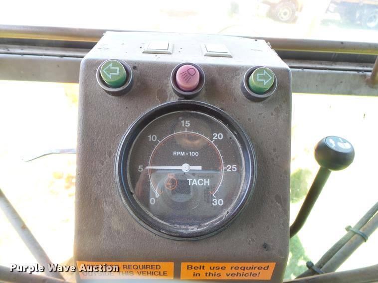 image for item DB7479 Champion 720A Series III motor grader