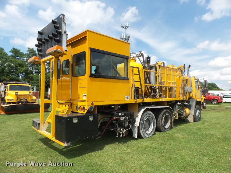 image for item DB7484 1996 Ford CFT8000 M-B807P paint striping truck