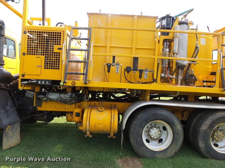 image for item DB7484 1996 Ford CFT8000 M-B807P paint striping truck