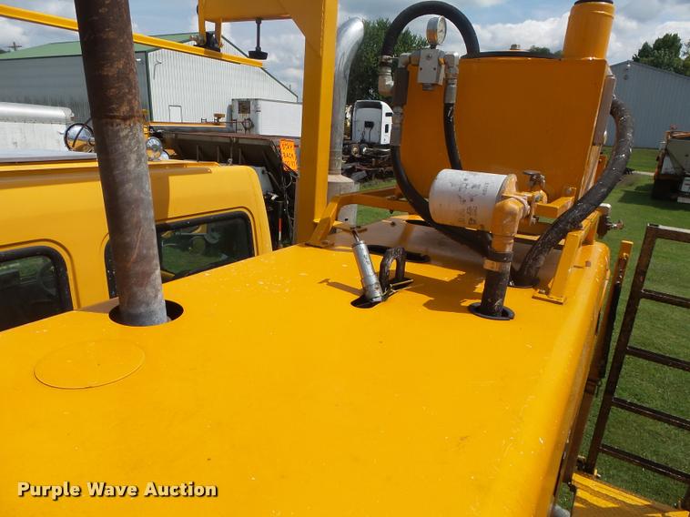 image for item DB7484 1996 Ford CFT8000 M-B807P paint striping truck