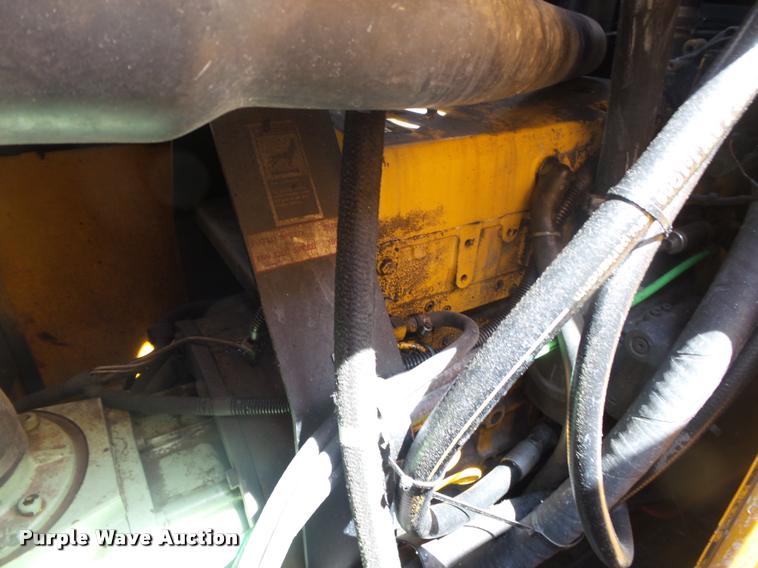 image for item DB7484 1996 Ford CFT8000 M-B807P paint striping truck