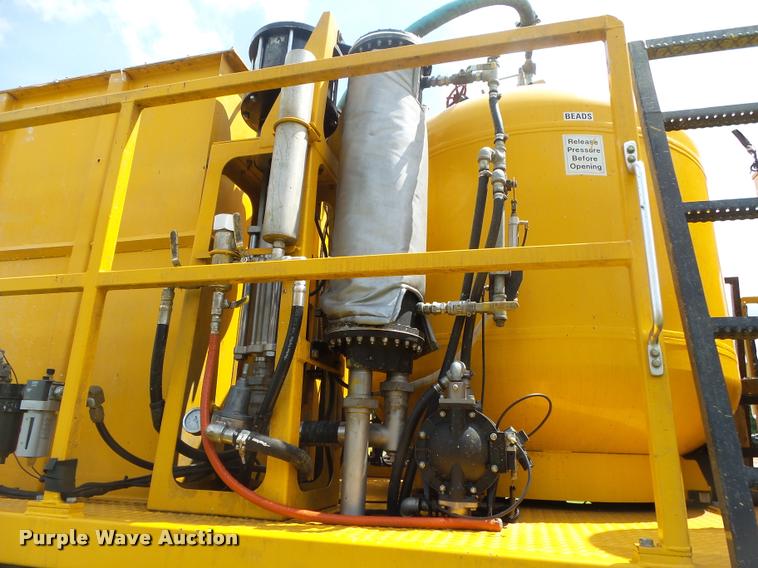 image for item DB7484 1996 Ford CFT8000 M-B807P paint striping truck