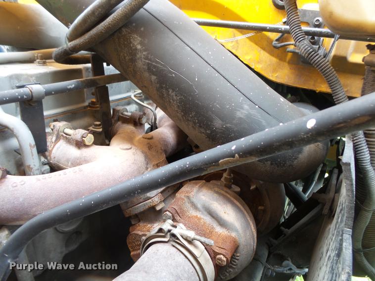 image for item DB7484 1996 Ford CFT8000 M-B807P paint striping truck