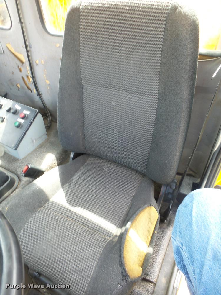 image for item DB7484 1996 Ford CFT8000 M-B807P paint striping truck