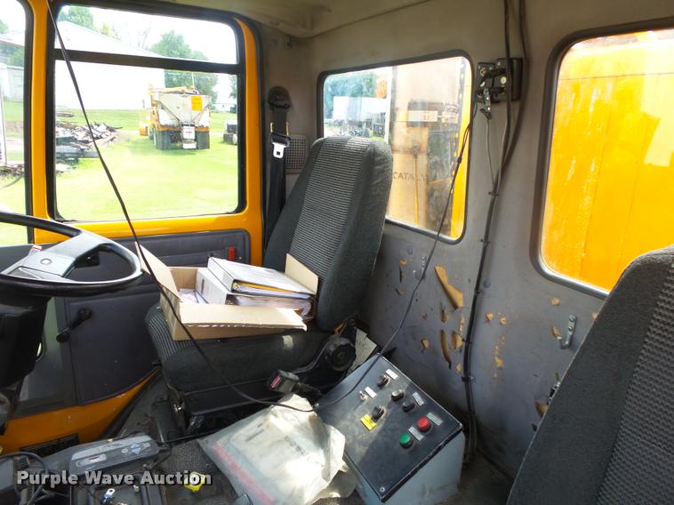 image for item DB7484 1996 Ford CFT8000 M-B807P paint striping truck