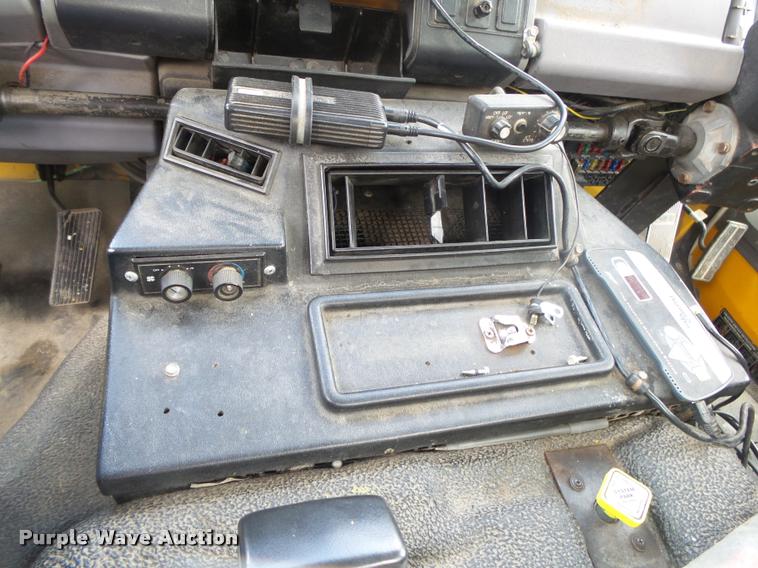 image for item DB7484 1996 Ford CFT8000 M-B807P paint striping truck