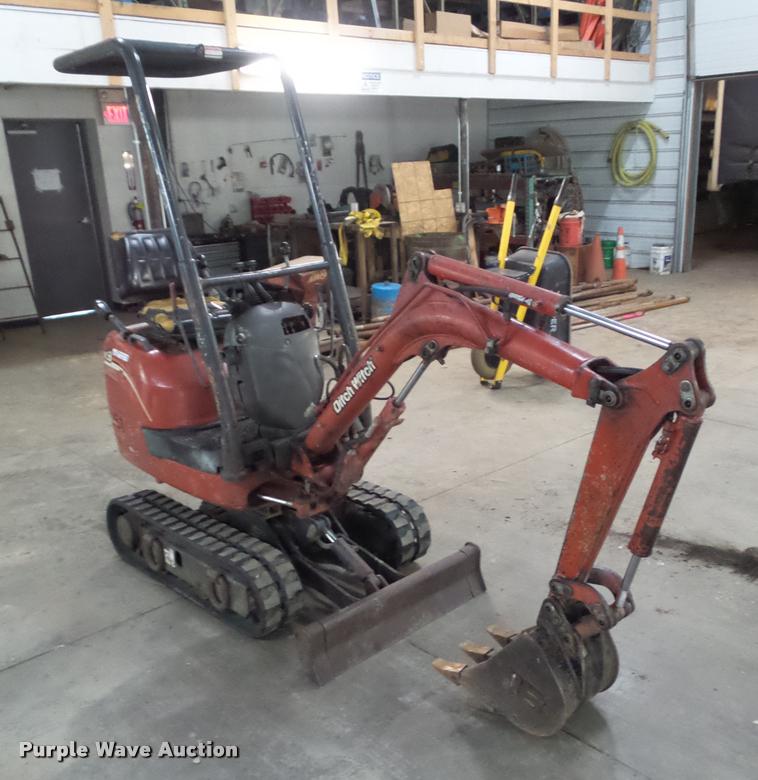 image for item DH9339 2006 Ditch Witch MX9 compact excavator