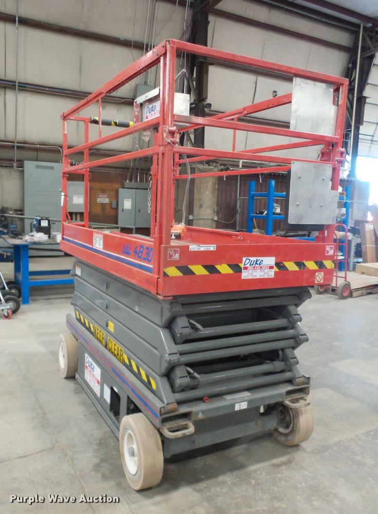 image for item DJ9524 Sky Jack SJIII 4830 scissor lift