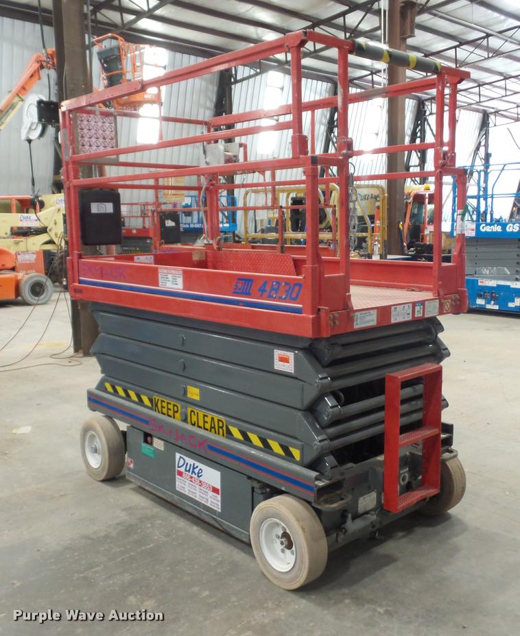 image for item DJ9524 Sky Jack SJIII 4830 scissor lift
