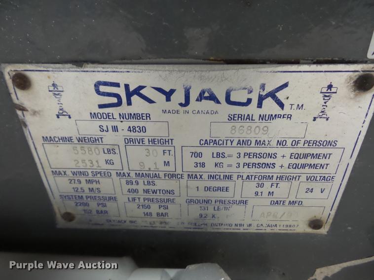 image for item DJ9524 Sky Jack SJIII 4830 scissor lift