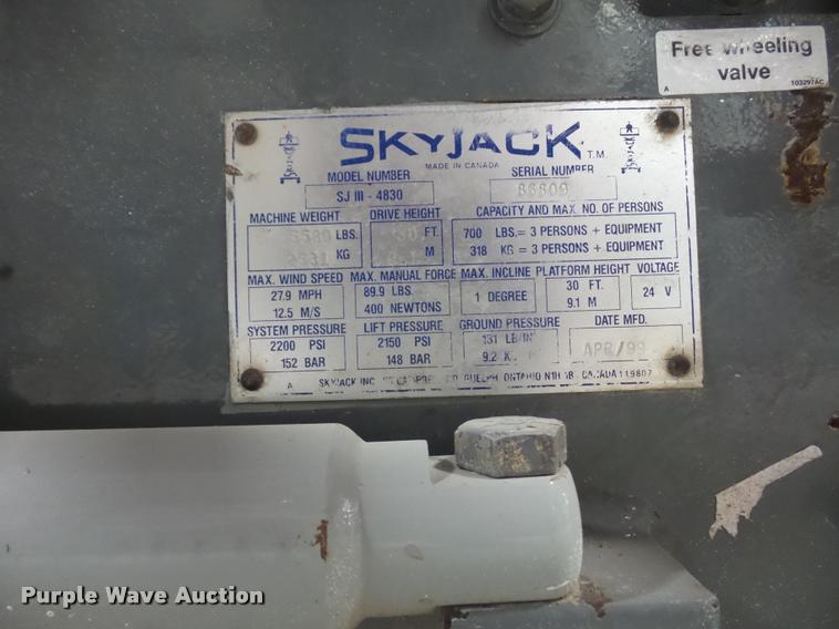 image for item DJ9524 Sky Jack SJIII 4830 scissor lift
