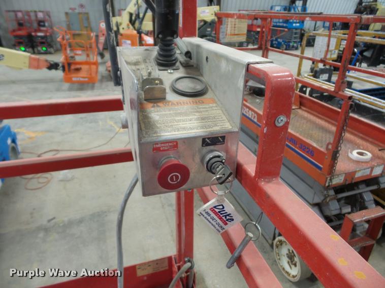 image for item DJ9524 Sky Jack SJIII 4830 scissor lift