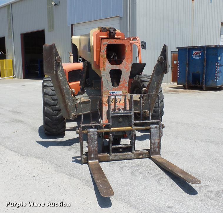 image for item DJ9527 JLG G10-55A telehandler