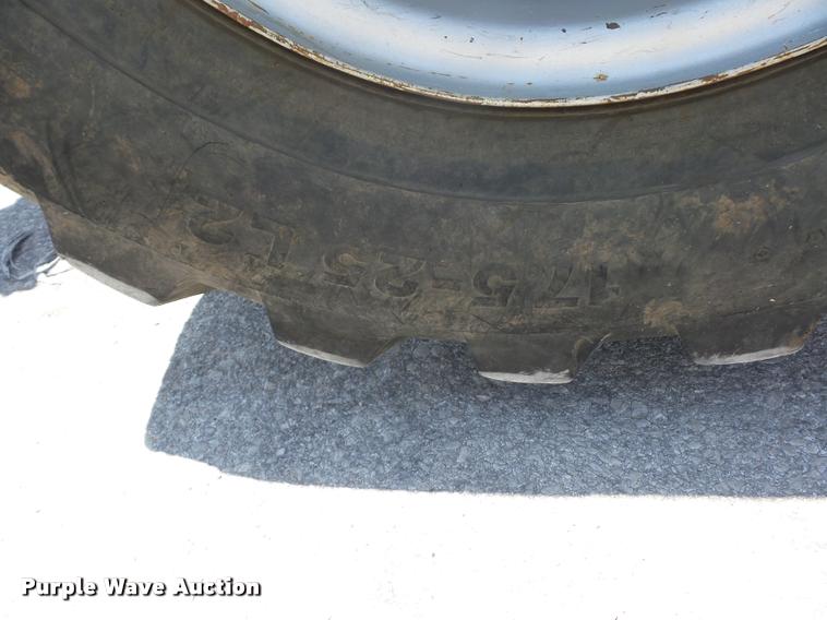 image for item DJ9527 JLG G10-55A telehandler