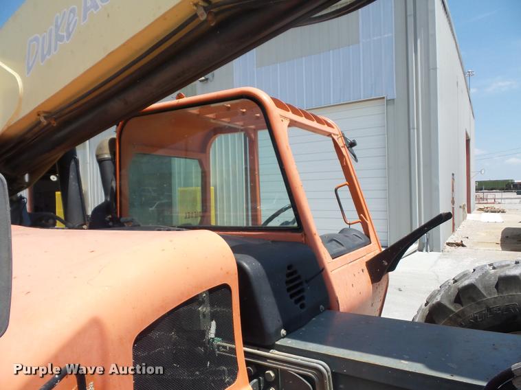image for item DJ9527 JLG G10-55A telehandler