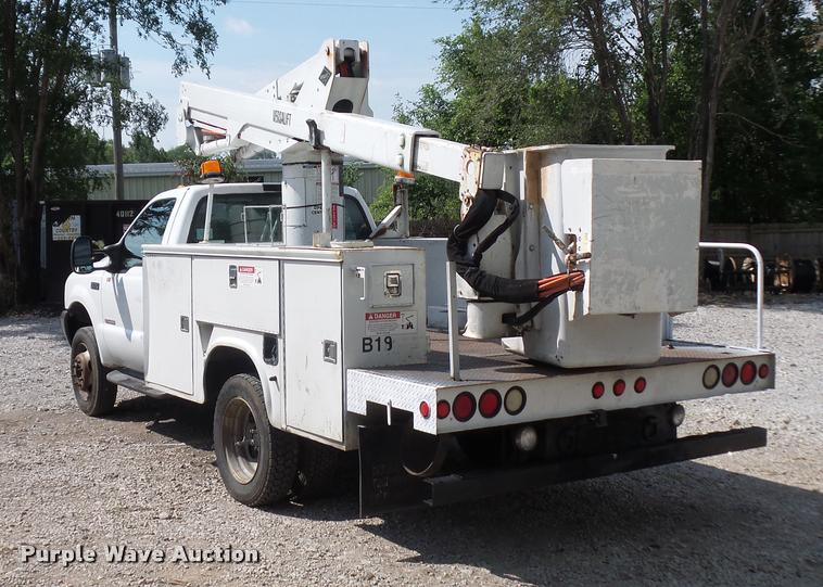 image for item DJ9597 2003 Ford F350 bucket truck