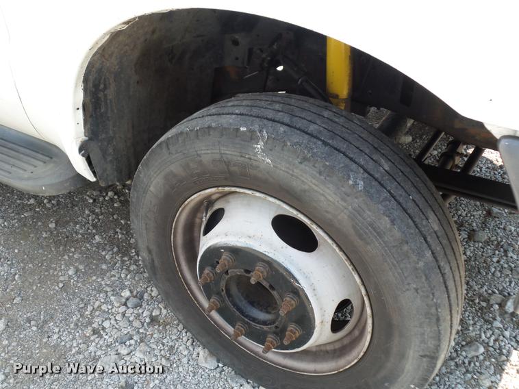 image for item DJ9597 2003 Ford F350 bucket truck