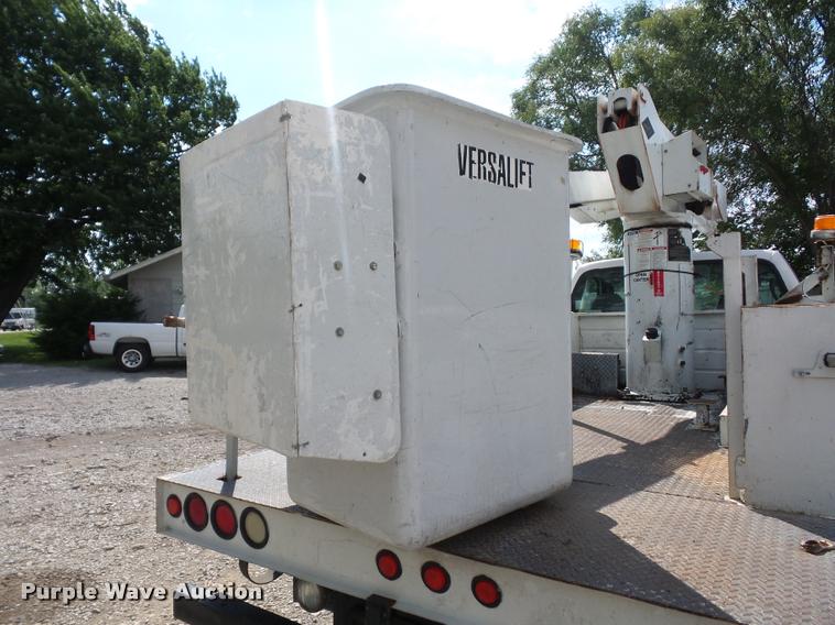 image for item DJ9597 2003 Ford F350 bucket truck