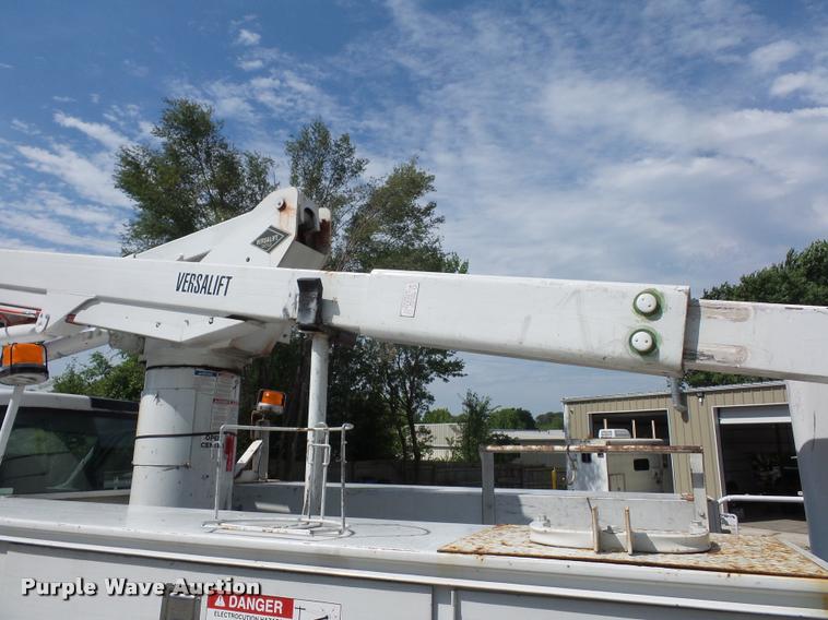 image for item DJ9597 2003 Ford F350 bucket truck