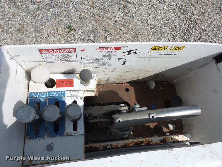 image for item DJ9597 2003 Ford F350 bucket truck