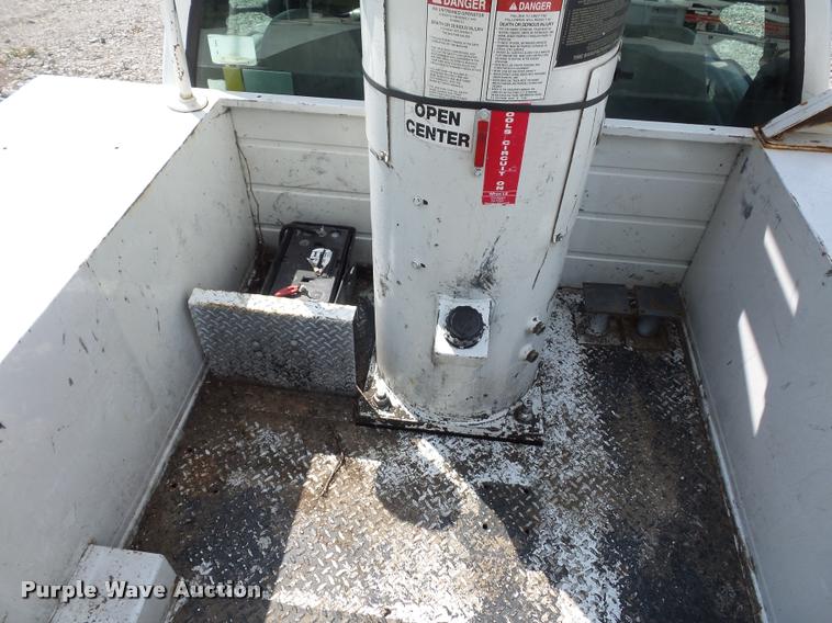 image for item DJ9597 2003 Ford F350 bucket truck