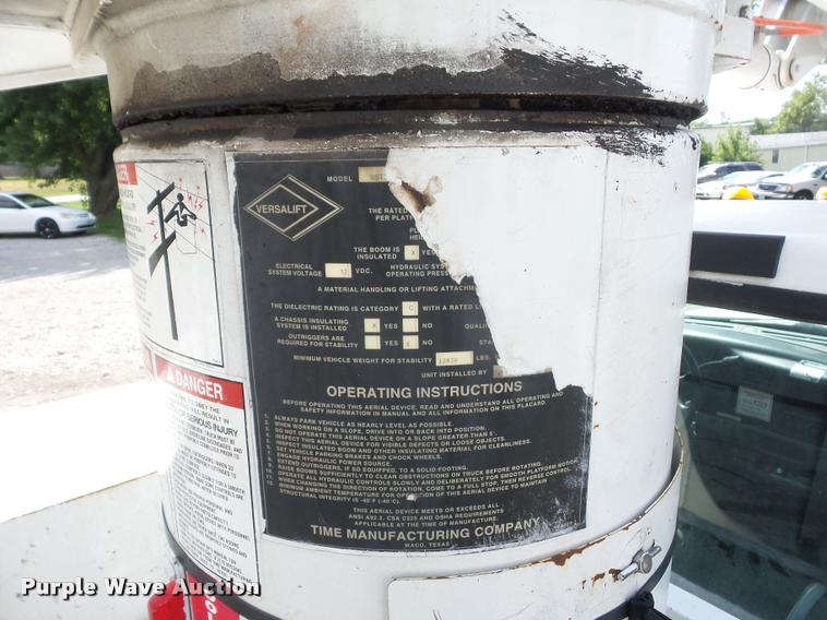 image for item DJ9597 2003 Ford F350 bucket truck