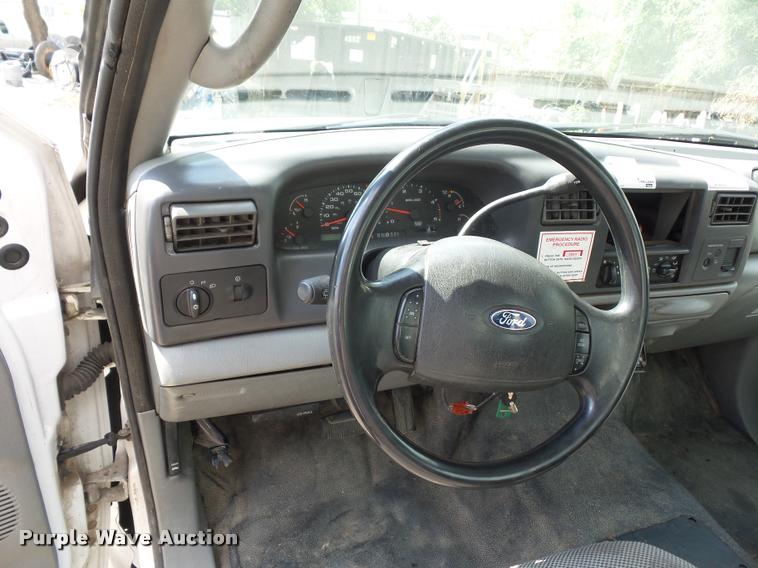 image for item DJ9597 2003 Ford F350 bucket truck