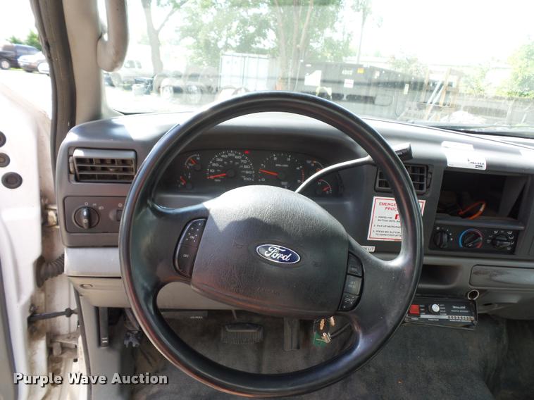 image for item DJ9597 2003 Ford F350 bucket truck