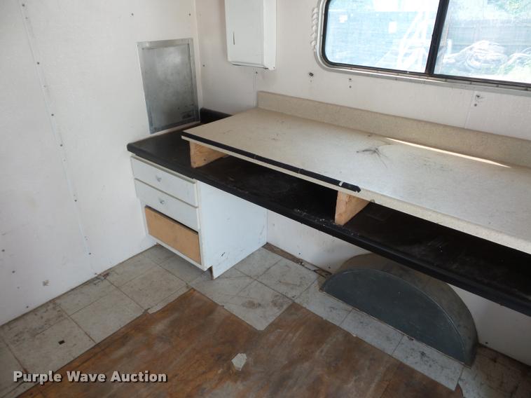 image for item DJ9598 1995 Wil-Ro Inc. office trailer