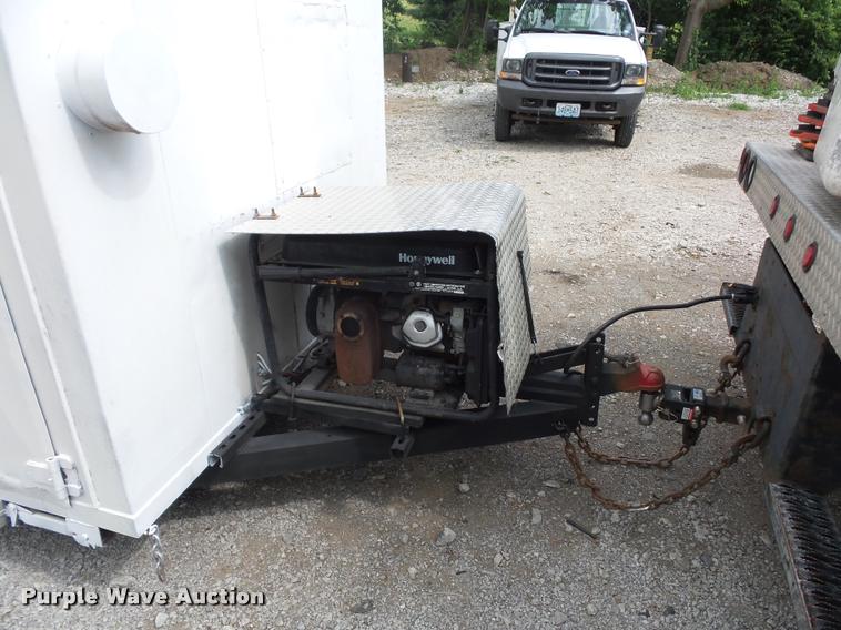 image for item DJ9600 1993 Eagle office trailer