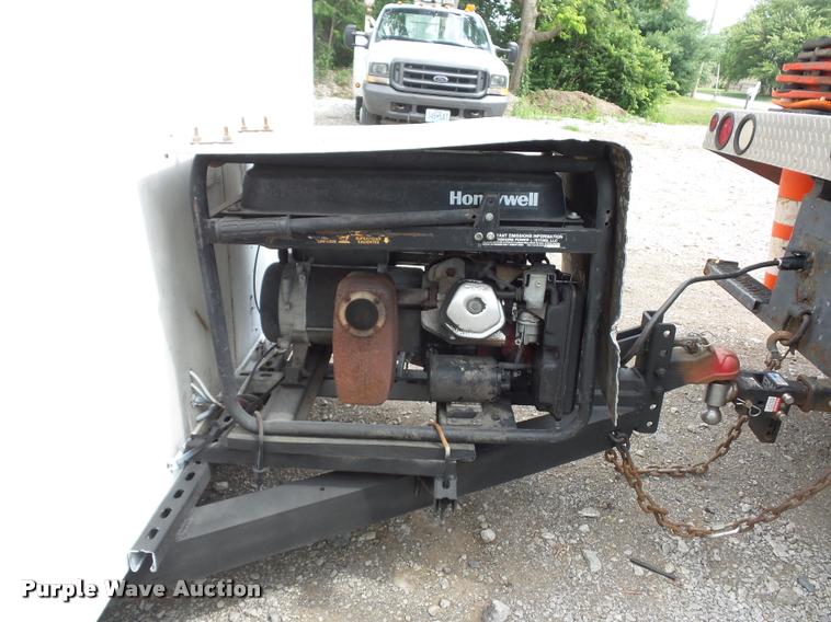 image for item DJ9600 1993 Eagle office trailer