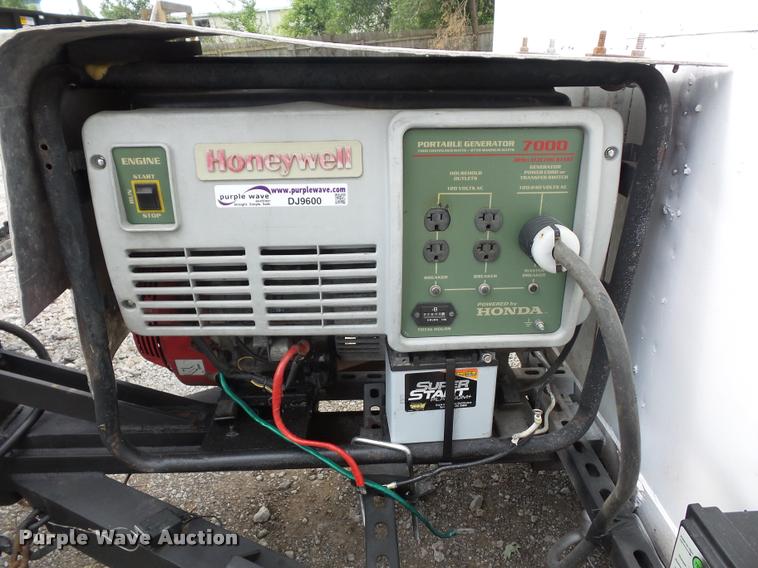 image for item DJ9600 1993 Eagle office trailer