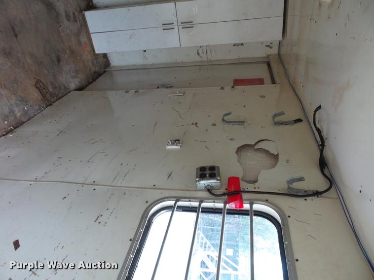 image for item DJ9600 1993 Eagle office trailer