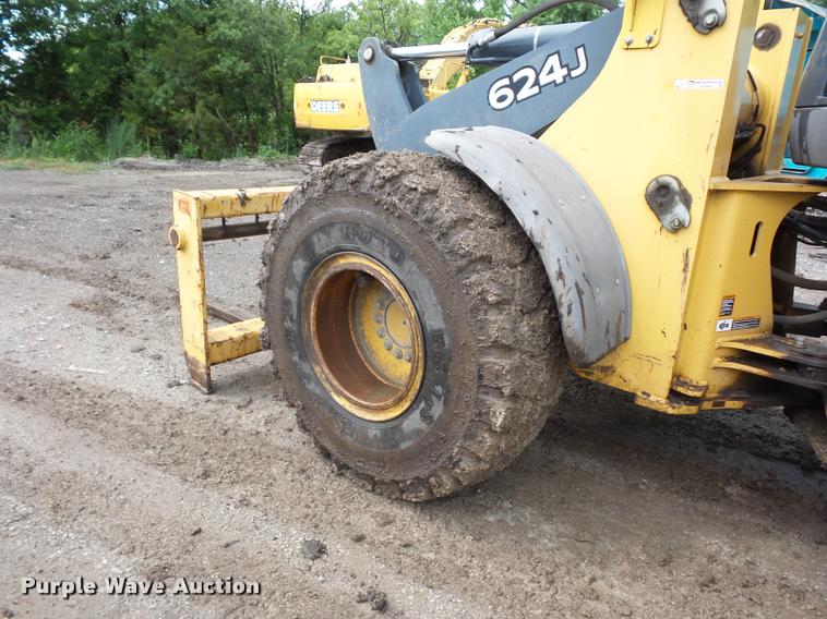 image for item DJ9605 2007 John Deere 624J wheel loader