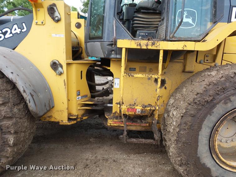 image for item DJ9605 2007 John Deere 624J wheel loader