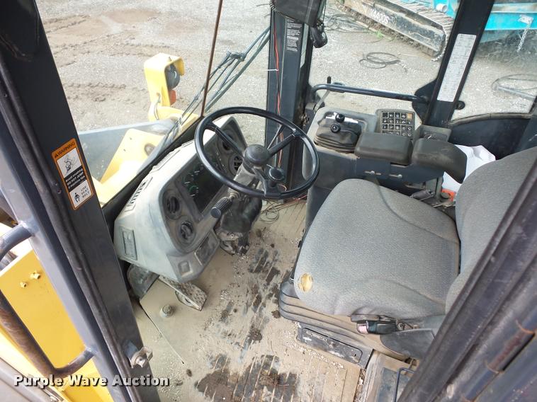 image for item DJ9605 2007 John Deere 624J wheel loader