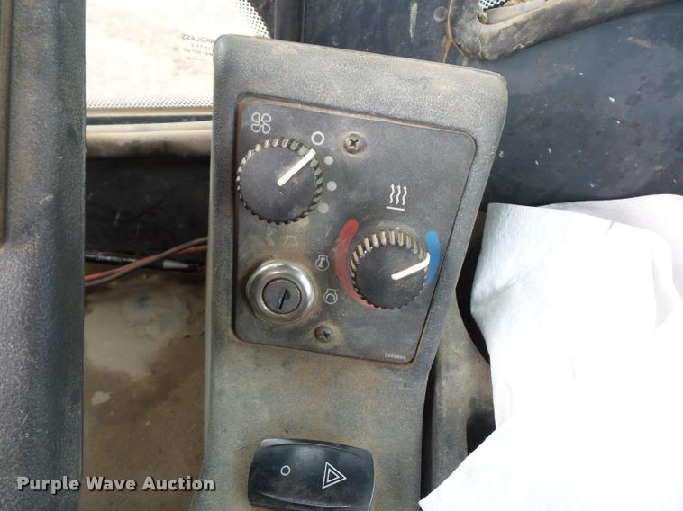 image for item DJ9605 2007 John Deere 624J wheel loader