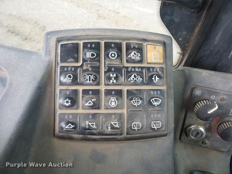 image for item DJ9605 2007 John Deere 624J wheel loader