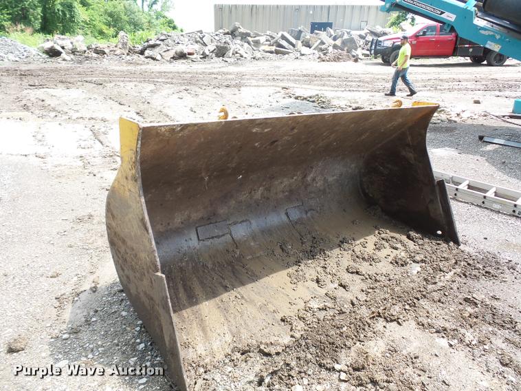 image for item DJ9605 2007 John Deere 624J wheel loader