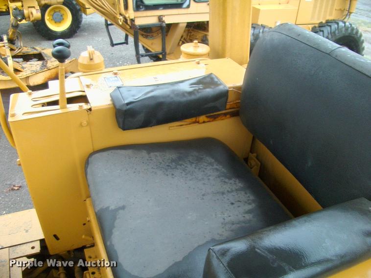 image for item DK9640 1974 Caterpillar 951C track loader
