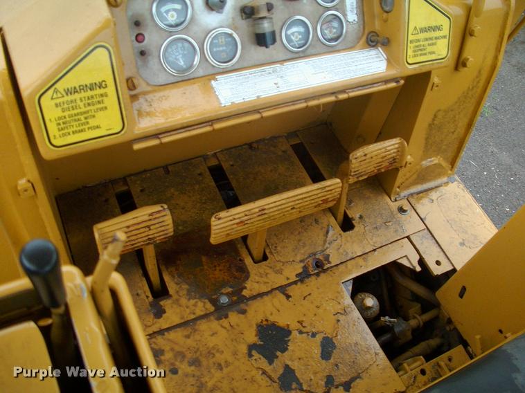 image for item DK9640 1974 Caterpillar 951C track loader