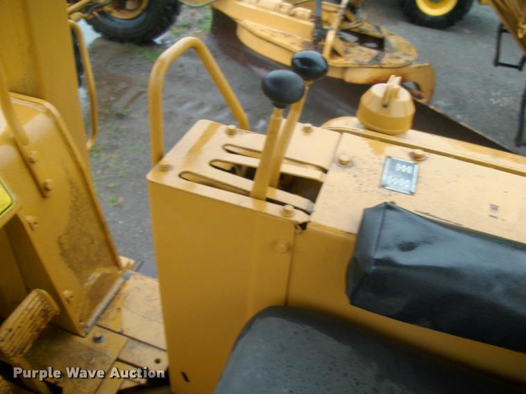 image for item DK9640 1974 Caterpillar 951C track loader