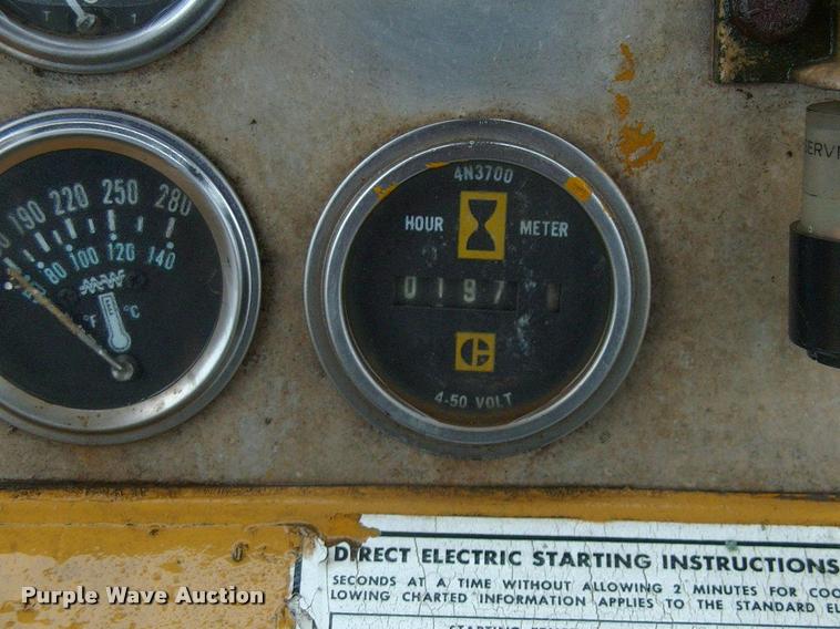 image for item DK9640 1974 Caterpillar 951C track loader