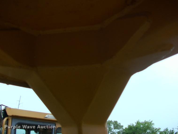 image for item DK9640 1974 Caterpillar 951C track loader