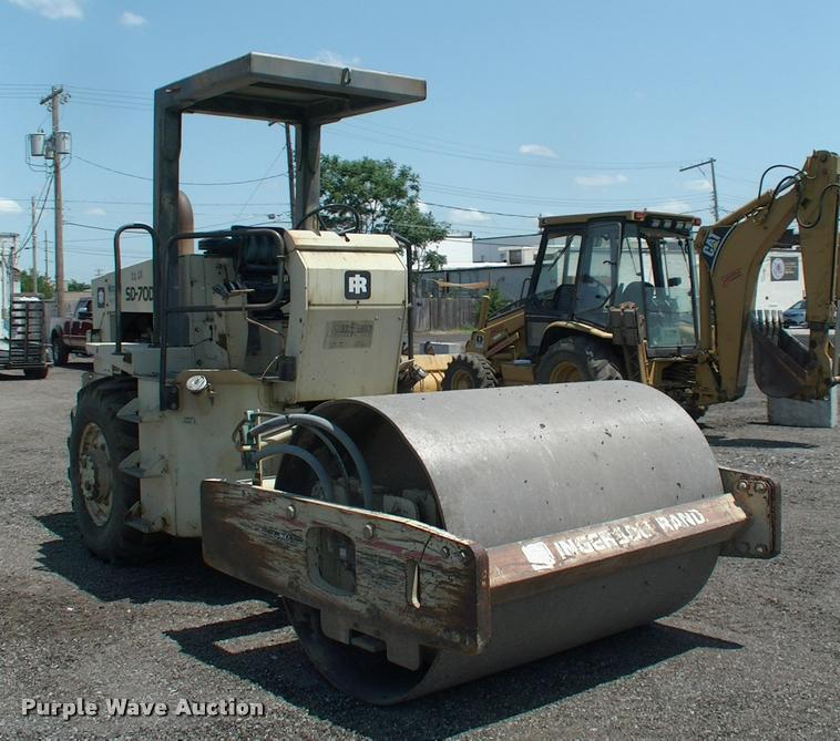 image for item DK9641 1994 Ingersoll Rand SD-70D single drum roller