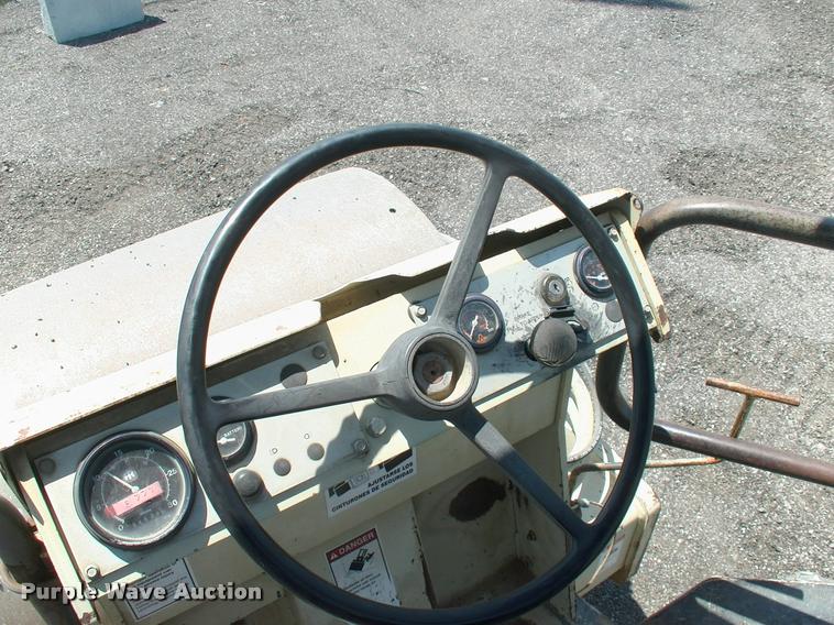 image for item DK9641 1994 Ingersoll Rand SD-70D single drum roller